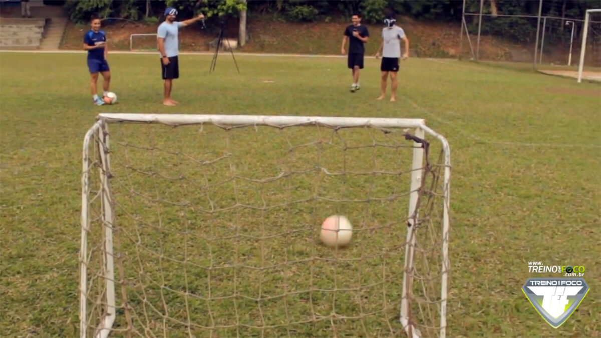 desafio_treino_em_foco_chute_cego_atividades_físicas_lúdicas_