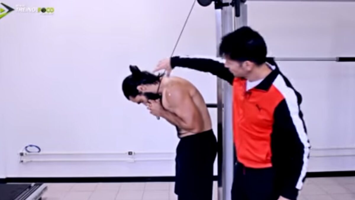 treino_em_foco_abdominal_na_polia