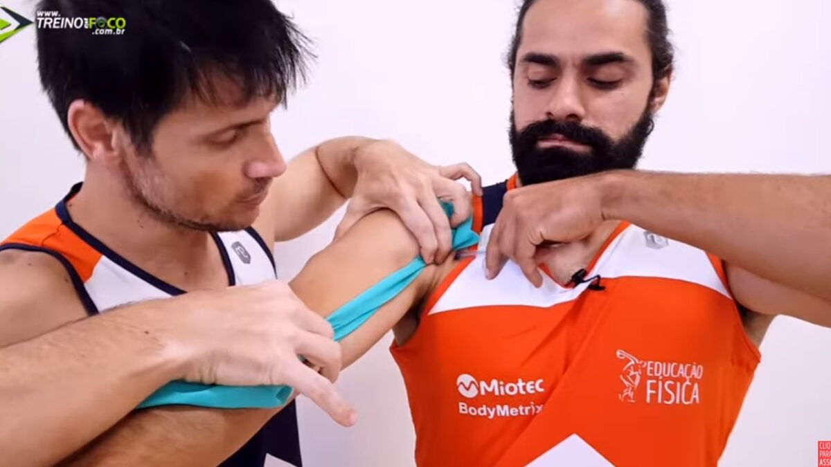 Treino_em_foco_elevação_frontal_ativaçao_biceps_braquial